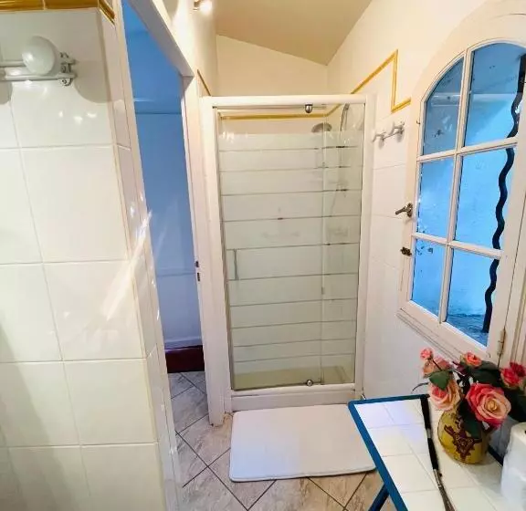 ペンション Chambre Indépendante à Lezignan La Cèbe