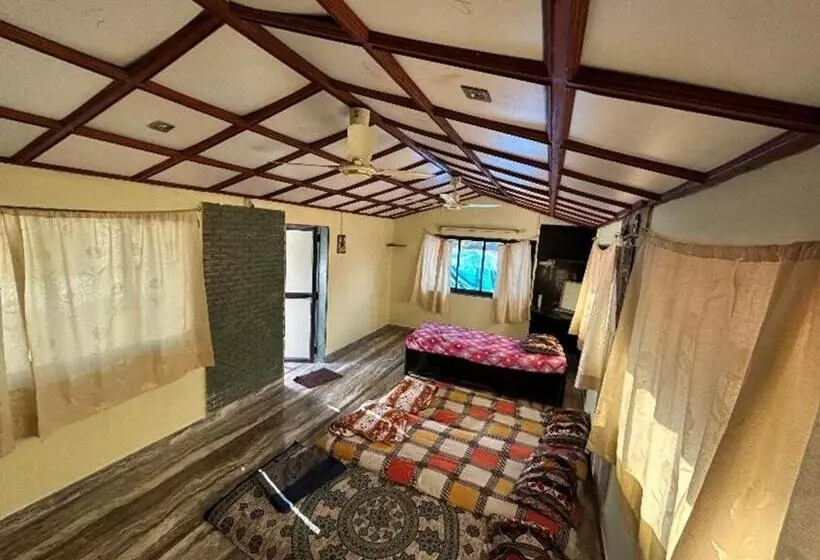 ペンション Dwaraka Homestay  Malvan