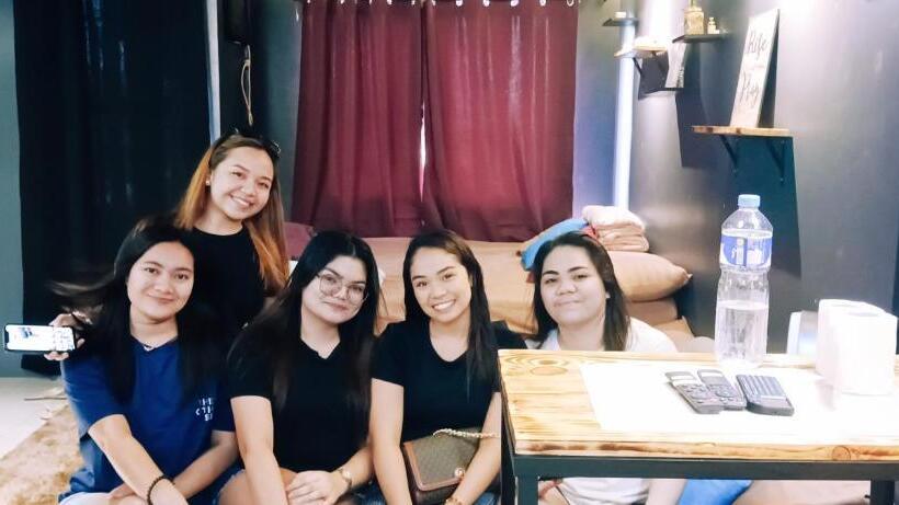 Majatalo El Meir Staycation Smart Cabin Beside Enchanted Kingdom