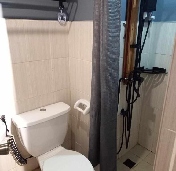 بنسيون El Meir Staycation Smart Cabin Beside Enchanted Kingdom