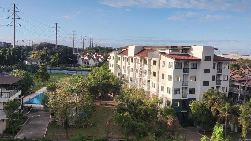 Majatalo El Meir Staycation Smart Cabin Beside Enchanted Kingdom