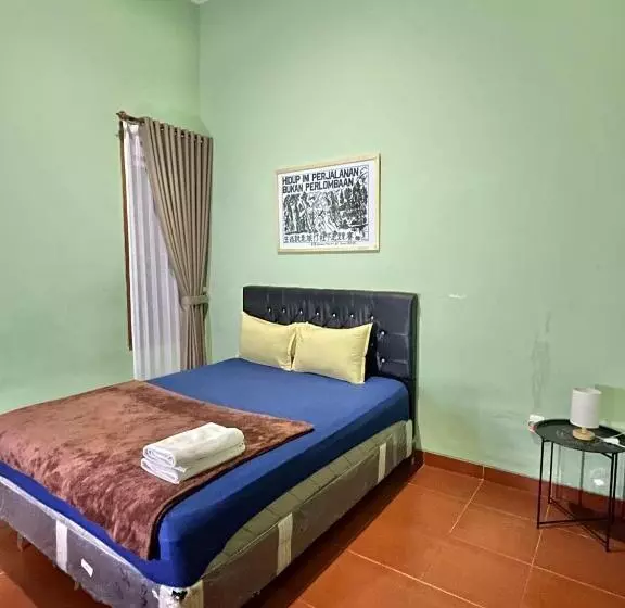Hostel Telu.telu Solo
