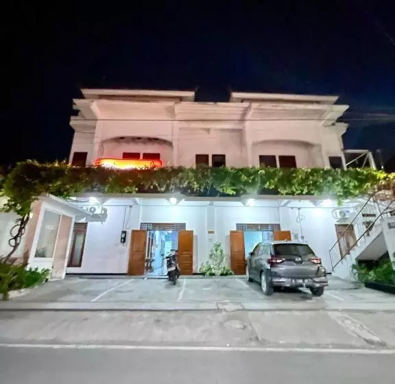 Hostel Telu.telu Solo