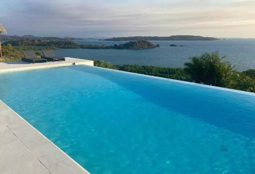 تختخواب و صبحانه Cap Mora Mora