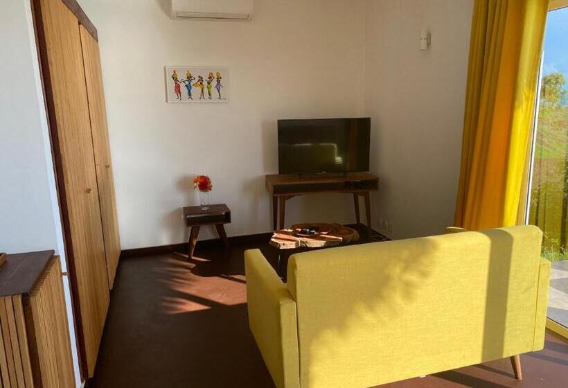 ベッドアンドブレックファースト Cap Mora Mora