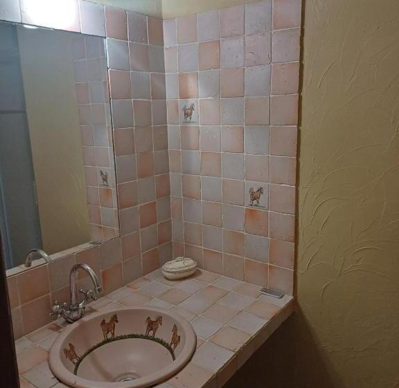 مبيت وإفطار Chambre D Hôte Suite Tournesol Au Fond Du Jardin