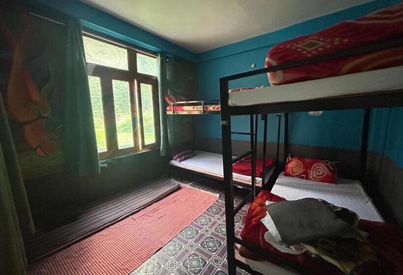 Formosa Cafe & Hostel