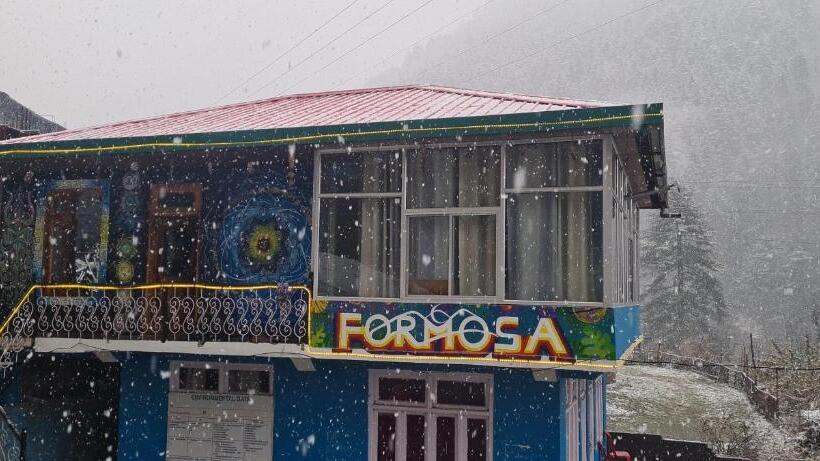 Formosa Cafe & Hostel