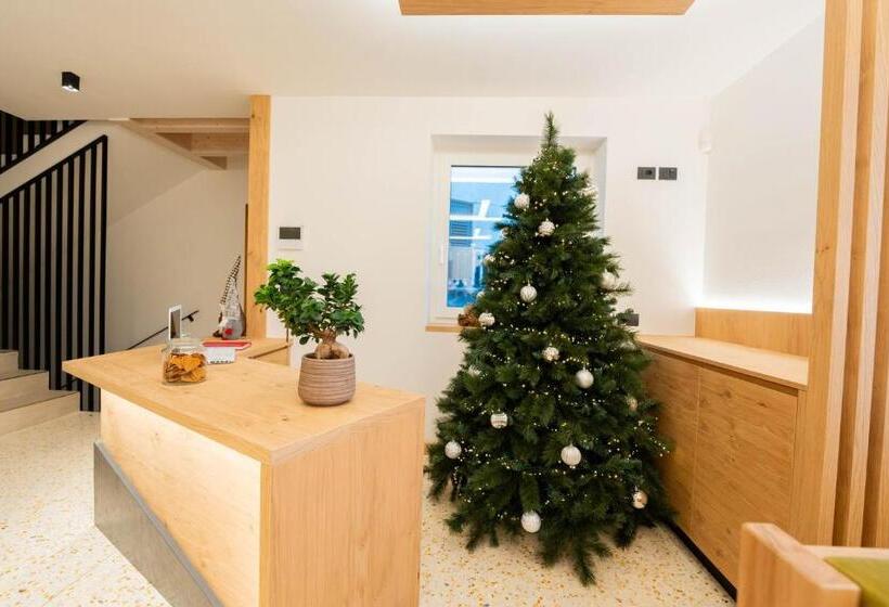 ホテル Agriturismo Val Castel