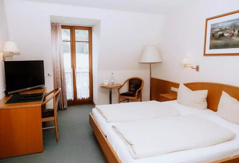 ホテル Gasthof Hummel