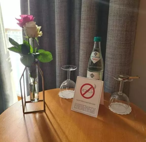 ホテル Gasthof Hummel