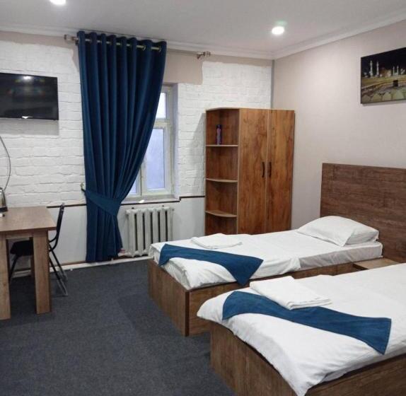 هتل Ilhombek Guest House