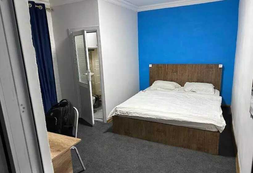 هتل Ilhombek Guest House