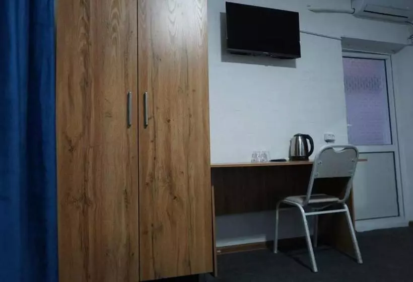 هتل Ilhombek Guest House