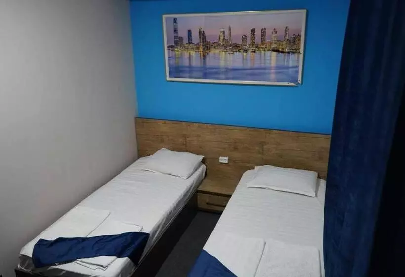 هتل Ilhombek Guest House