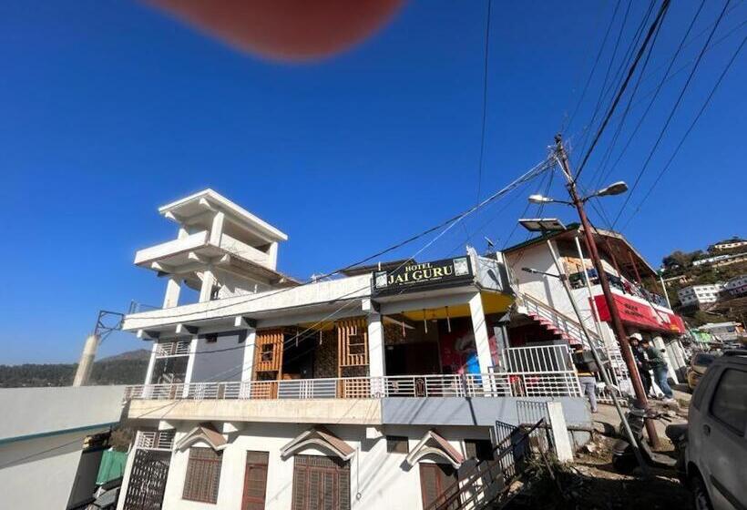 Hotelli Jai Guru