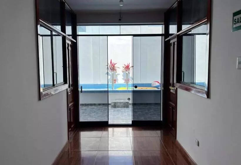 ホテル Mihahi Beach