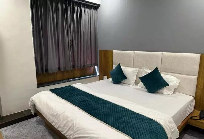 ホテル Secure Inn Kadodara Road