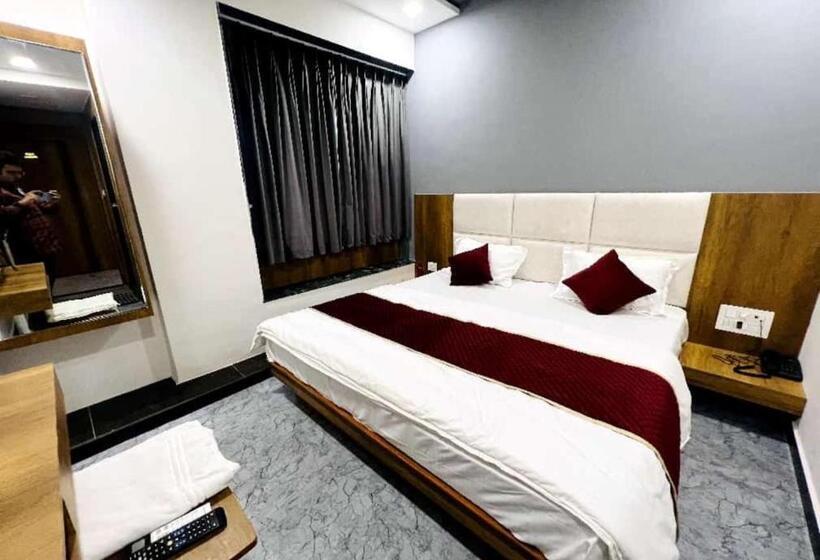 Hotel Secure Inn Kadodara Road