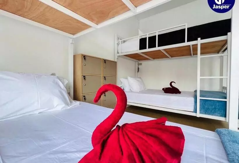 Jasper Phangan Hostel