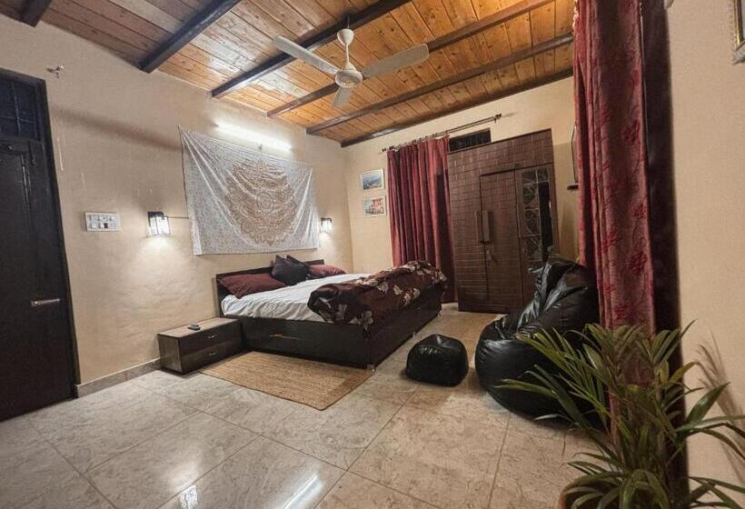 Karvaan B&b 2bhk Homestay