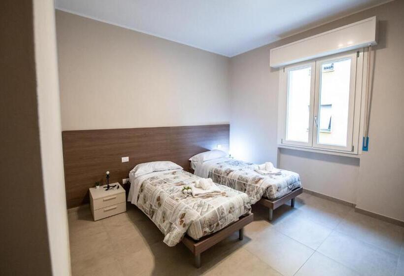 پانسیون 350 M Dall Ospedale Maggiore L Parcheggio Privato Free L Nova Galileo