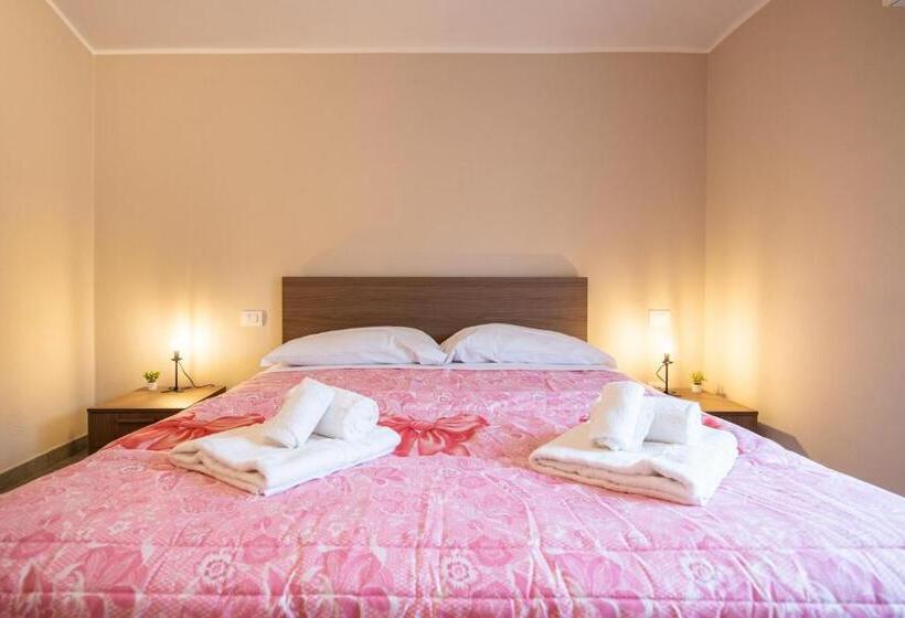 پانسیون 350 M Dall Ospedale Maggiore L Parcheggio Privato Free L Nova Galileo