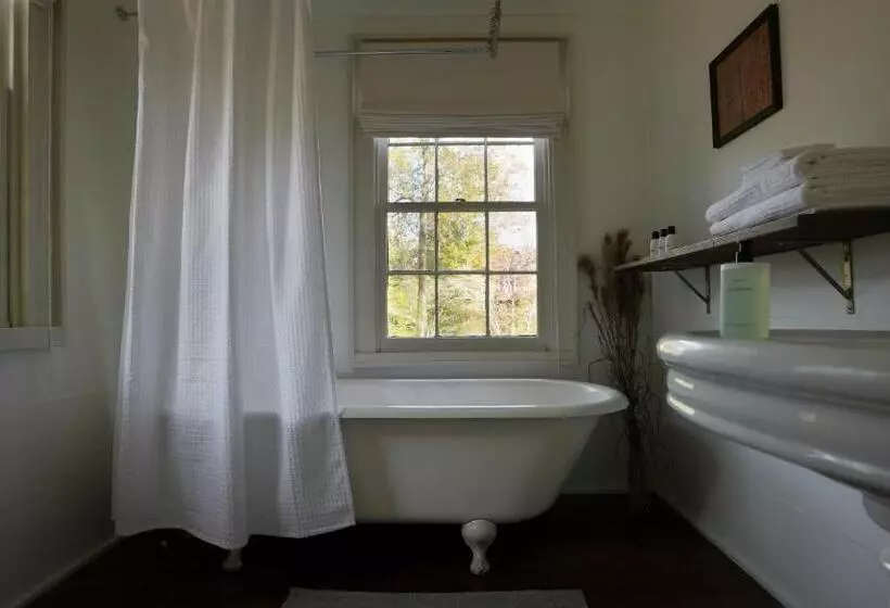 Majatalo Meadows Mill House Ii