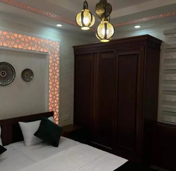 ペンション Moonlight Guest House