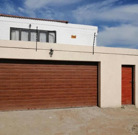 膳宿费 Okuhle Guest House