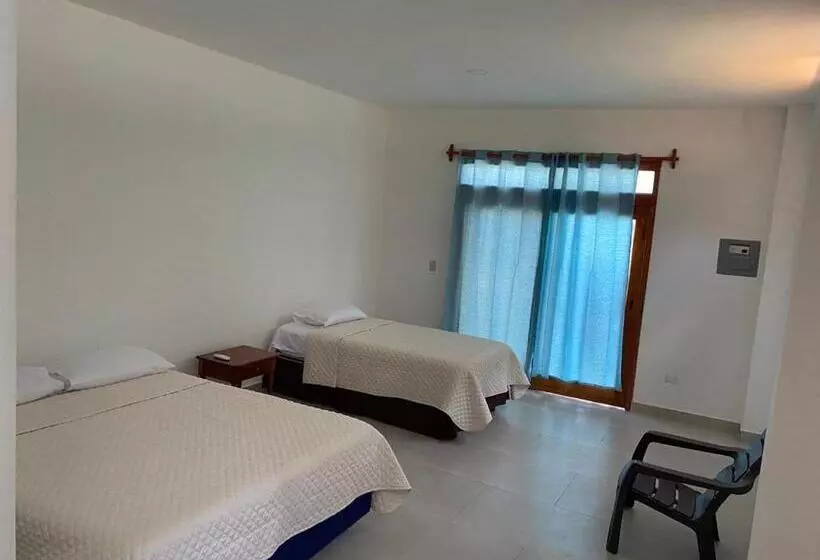 Majatalo Penguin House