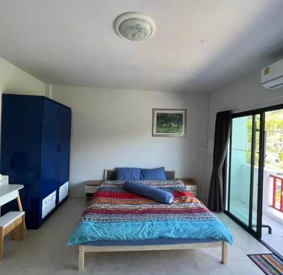 ペンション Petunya Phuket Guest House