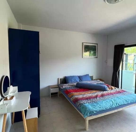 ペンション Petunya Phuket Guest House