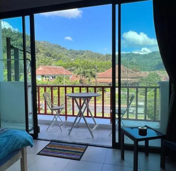 ペンション Petunya Phuket Guest House