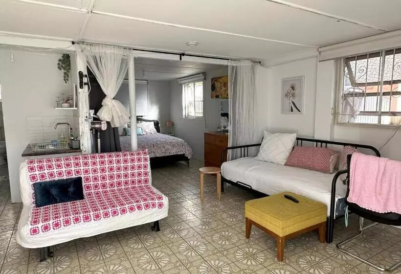 پانسیون Zen Escape Guest House  Romantic Escape, Cozy Delight, Oasis Suite
