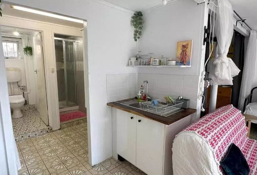 پانسیون Zen Escape Guest House  Romantic Escape, Cozy Delight, Oasis Suite
