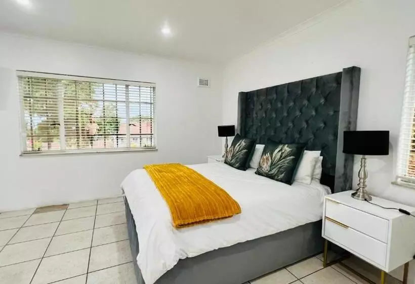ベッドアンドブレックファースト Casablanca Guest House