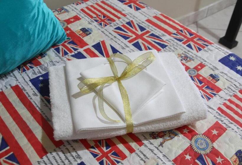 تختخواب و صبحانه Il Principe Di Napoli