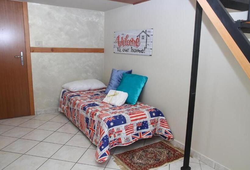 تختخواب و صبحانه Il Principe Di Napoli