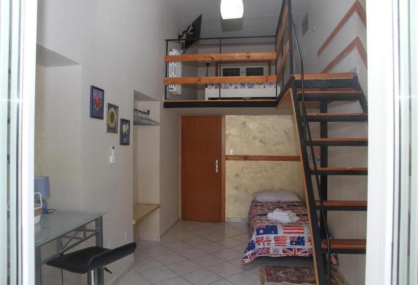 تختخواب و صبحانه Il Principe Di Napoli