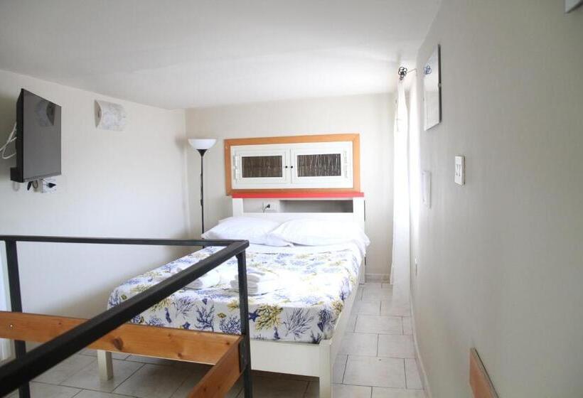 تختخواب و صبحانه Il Principe Di Napoli