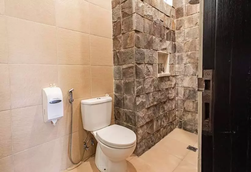 Hotelli Belvilla Y Resort Near Monkey Forest