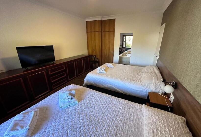 酒店 Camas Queen Com Serviço De