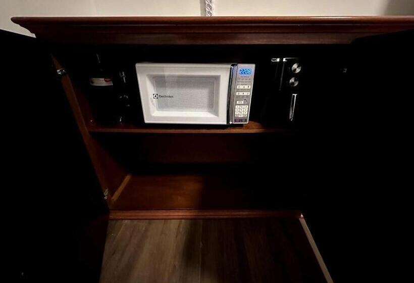 酒店 Camas Queen Com Serviço De