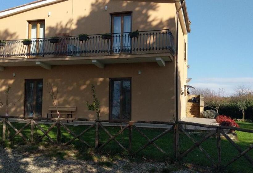 בית מלון כפרי Fattoria Faraoni