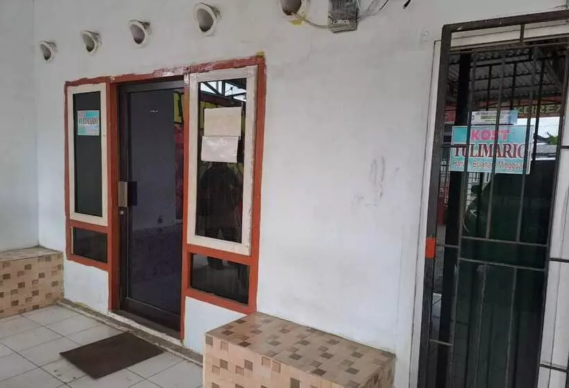 Hotelli Spot On 93464 Penginapan Tulimario Syariah