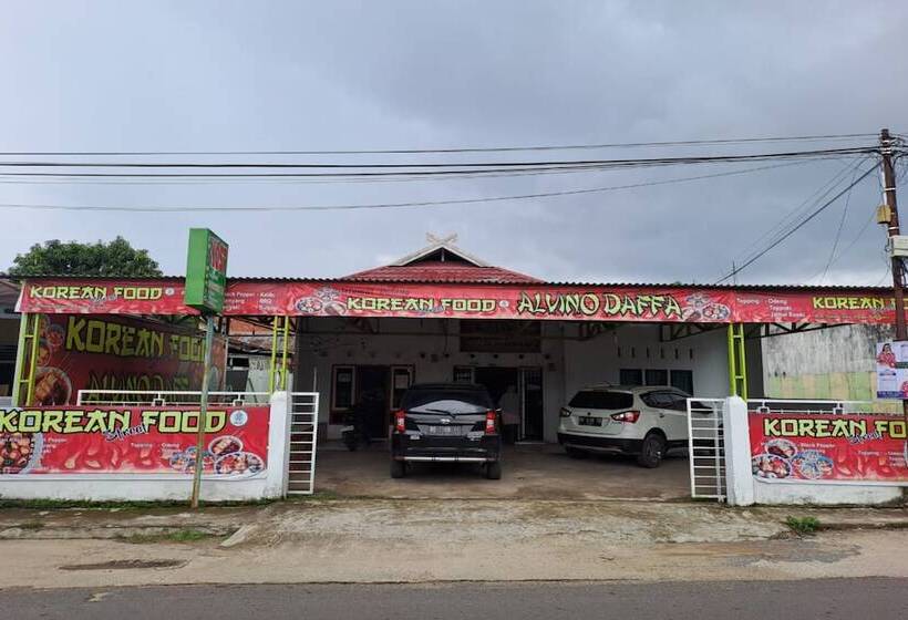 Otel Spot On 93464 Penginapan Tulimario Syariah