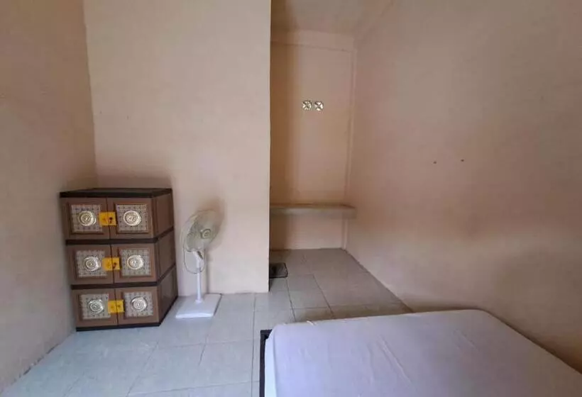 Hotelli Spot On 93465 Archa Guest House Syariah