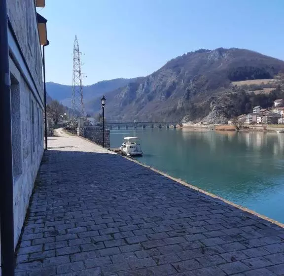 هتل Turistički Centar Andrićgrad