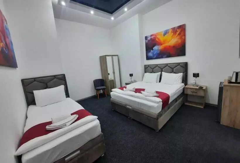 پانسیون Authentic Belgrade Centre   Luxury Suites